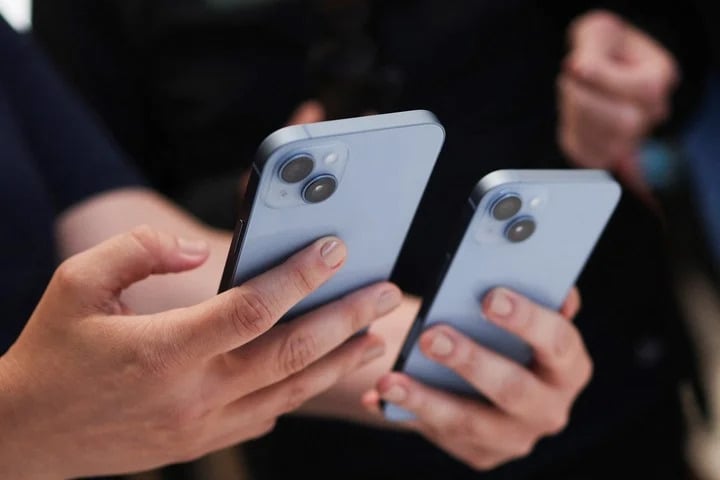 Gần 90% giới trẻ Mỹ sở hữu iPhone - Ảnh 1.