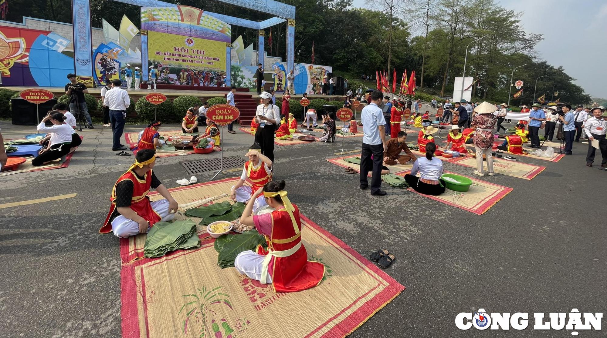 Concours d'appel du gâteau Chung, le gâteau en papier symbolique de Long Hieu Nghia au Festival Hung Vuong 2024, photo 1