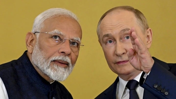 Tổng thống Nga Vladimir Putin và Thủ tướng Ấn Độ Narendra Modi (trái). (Ảnh: Getty Images)