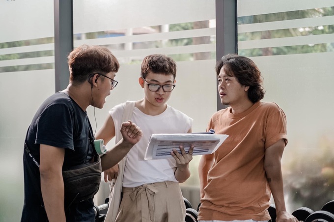 Tân Quán quân Cười xuyên Việt: Cha mẹ đi tu, từng làm cu li ở đoàn phim - 3