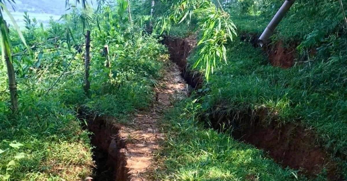 8 millions de mètres cubes de terre sur le point de s'effondrer sur des maisons, Hoa Binh déclare l'état d'urgence