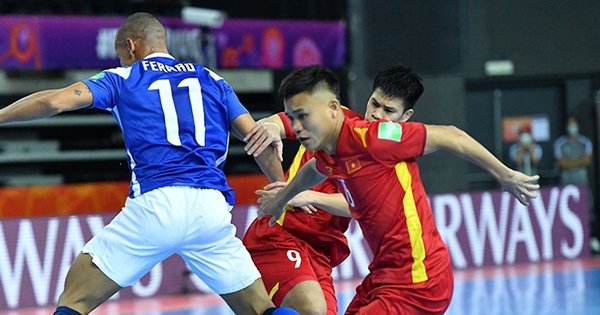 Hai cầu thủ futsal Việt Nam được mời sang Thái Lan thi đấu