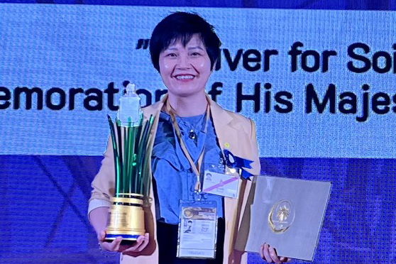 Científico vietnamita recibe premio del rey de Tailandia