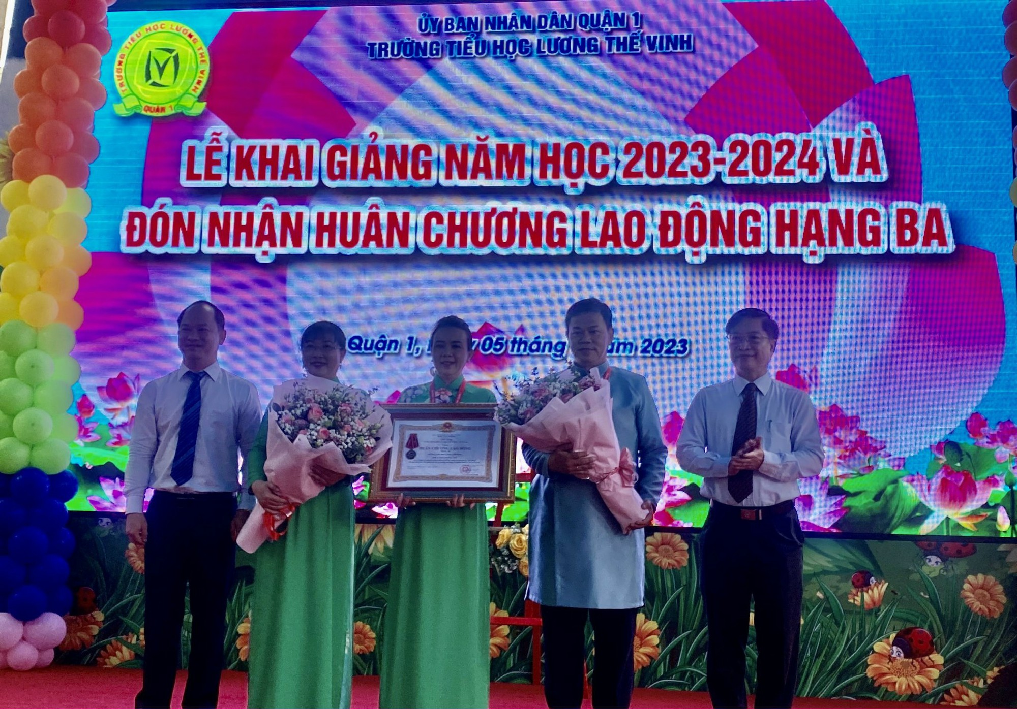 Trường Tiểu học Lương Thế Vinh đón nhận Huân chương, rộn ràng khai giảng - Ảnh 5.