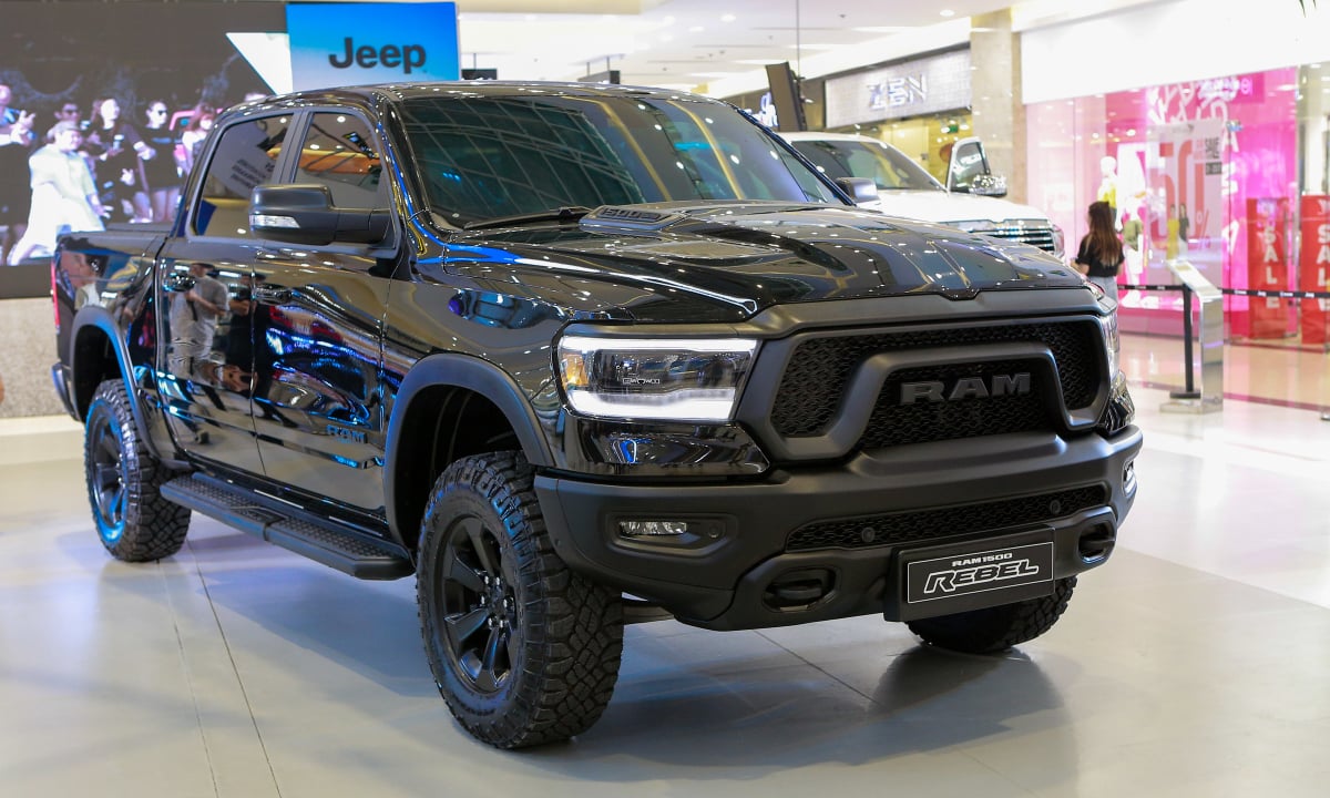 Ram 1500 Rebel launched in Vietnam market, selling price over 52 billion dong, image 2