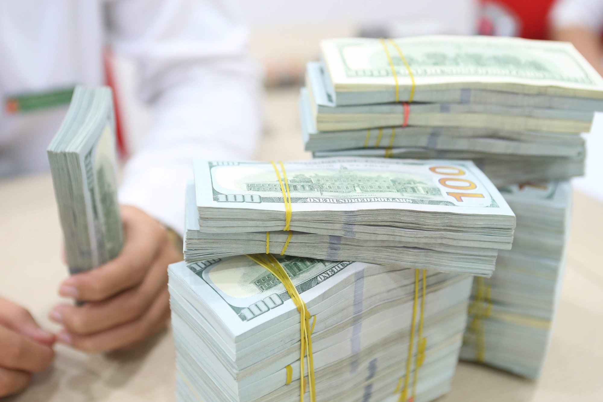 Giá USD hôm nay 14.6.2023: Đô la tự do tăng 30 đồng ở chiều bán ra - Ảnh 1.