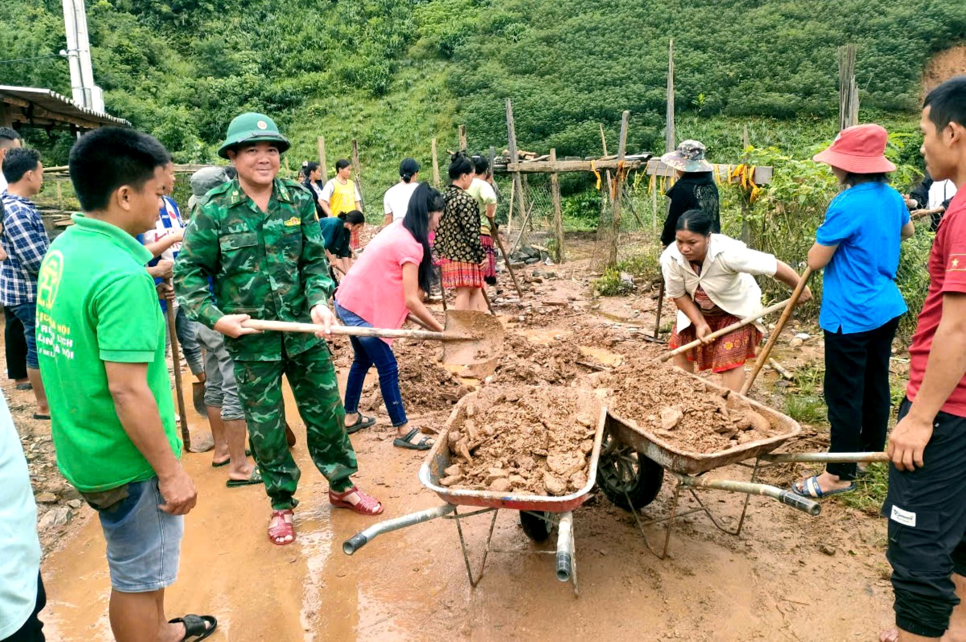 a6国境警備隊の心温まる画像 .jpg