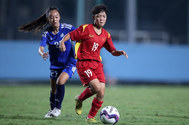 Vietnam U17 women lost to Philippines U17 women.