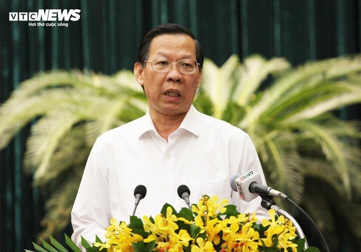 Chairman of Ho Chi Minh City People's Committee Phan Van Mai.