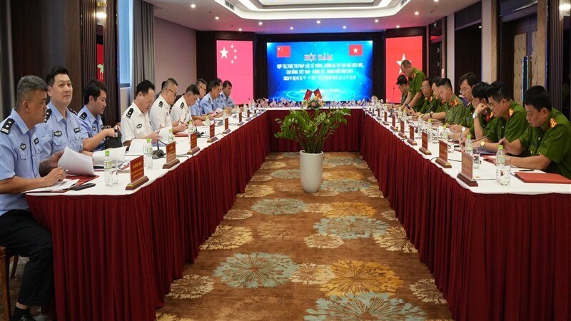 Quang cảnh cuộc Hội đàm. (Ảnh: Công an Cao Bằng)