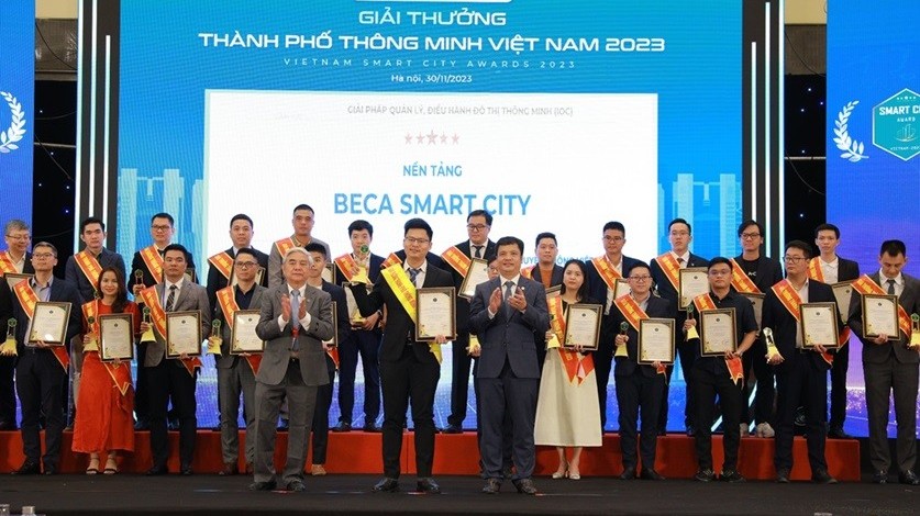 Vinh danh 32 Giải thưởng Thành phố thông minh Việt Nam 2023