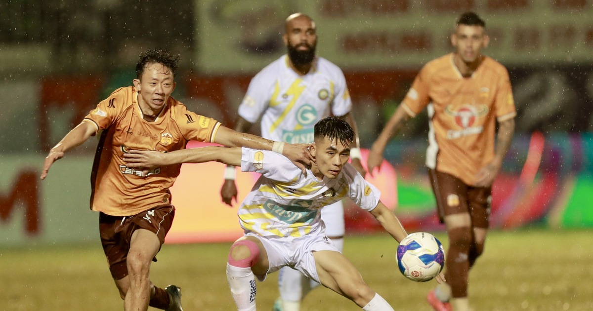 L'entraîneur de HAGL regrette d'avoir perdu des points contre Thanh Hoa, l'entraîneur Popov est rarement doux