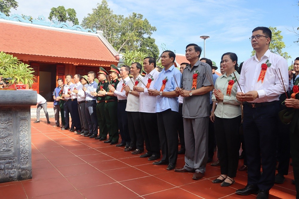 Sự kiện - Tìm mảnh ghép ký ức trong lòng hồ Kẻ Gỗ: Sân bay LiBi không bao giờ bị quên lãng (Hình 4).