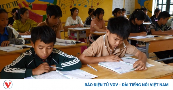 Lao Cai déplace les élèves des écoles à haut risque de glissements de terrain vers des endroits sûrs