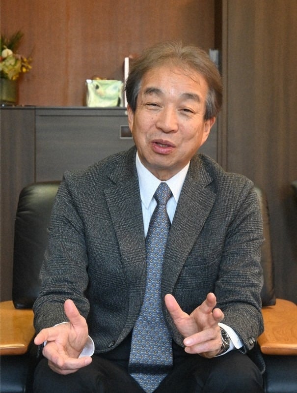 우치무라 나오히사 교수는 지난 1월 후쿠오카시 구루메에서 인터뷰를 가졌다. 사진: 마이니치