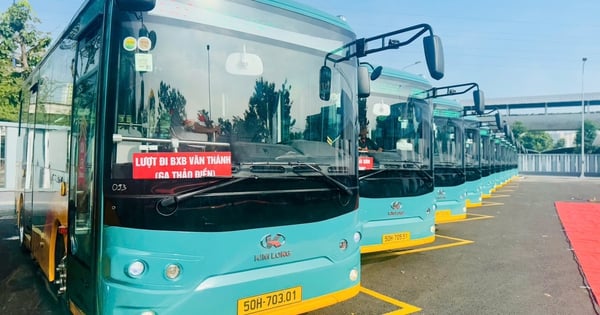 Inauguración de 17 líneas de autobuses eléctricos que conectarán las estaciones de metro N°1