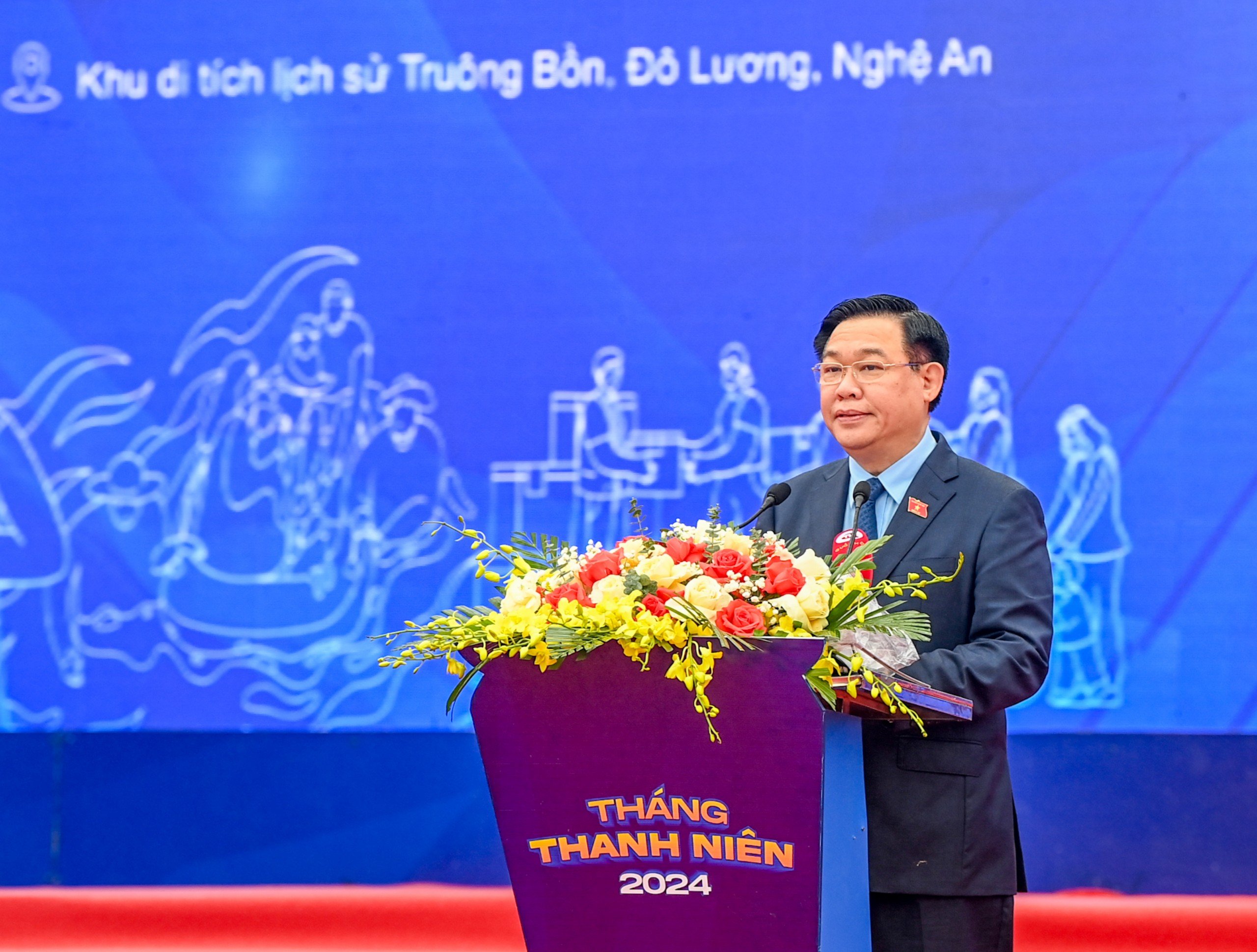 국회의장 Vuong Dinh Hue: 새로운 시대 베트남 청년의 모습을 빛내다