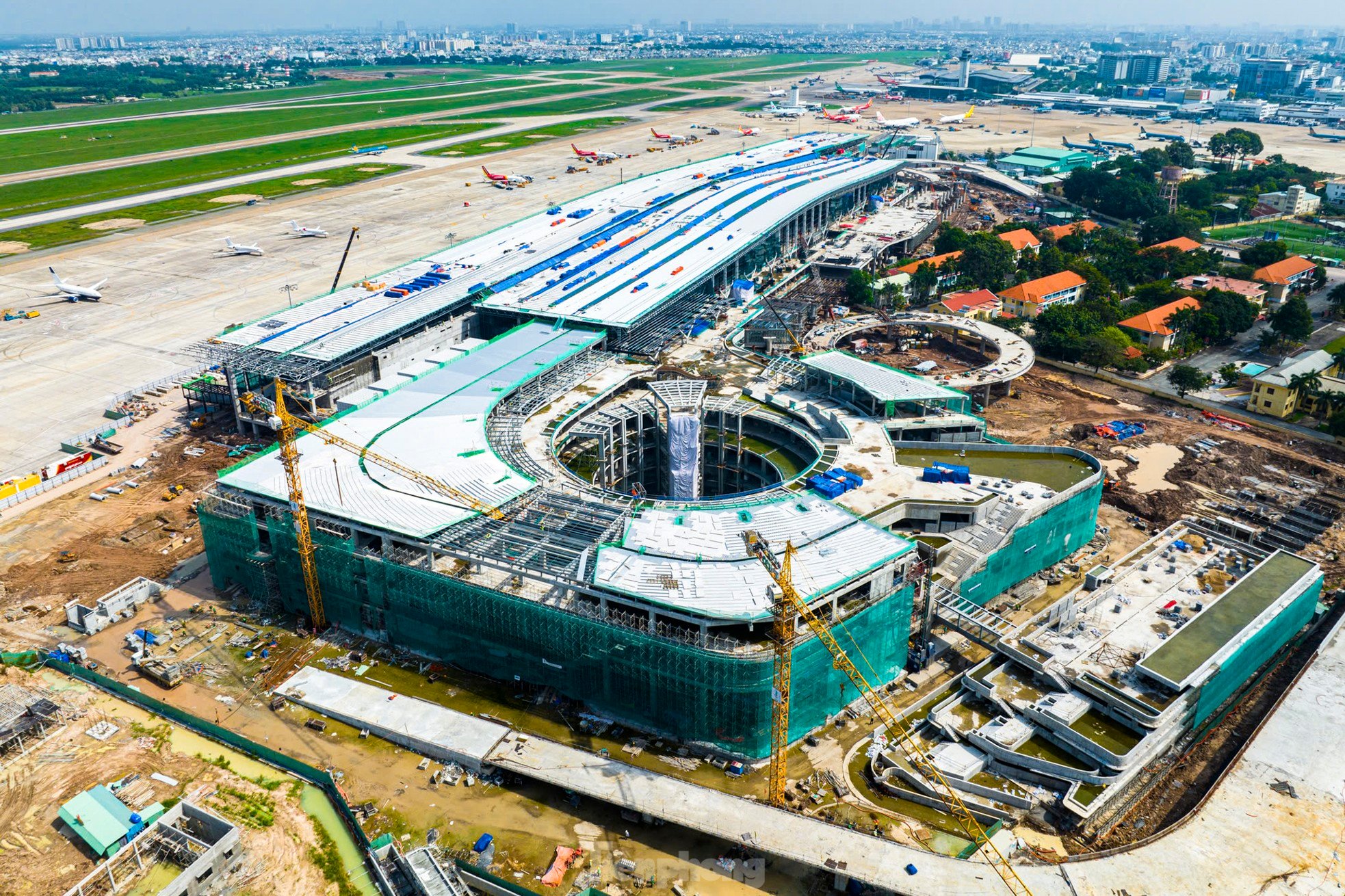 Revelando la terminal de casi 11.000 billones de VND del aeropuerto de Tan Son Nhat foto 1