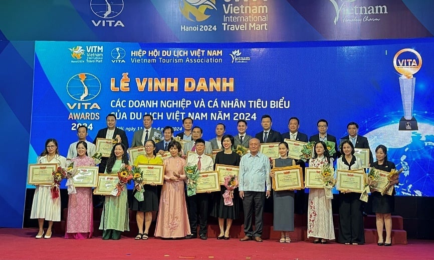 Vinpearl gewann 13 Tourismuspreise bei den Vietnam Travel Awards 2023