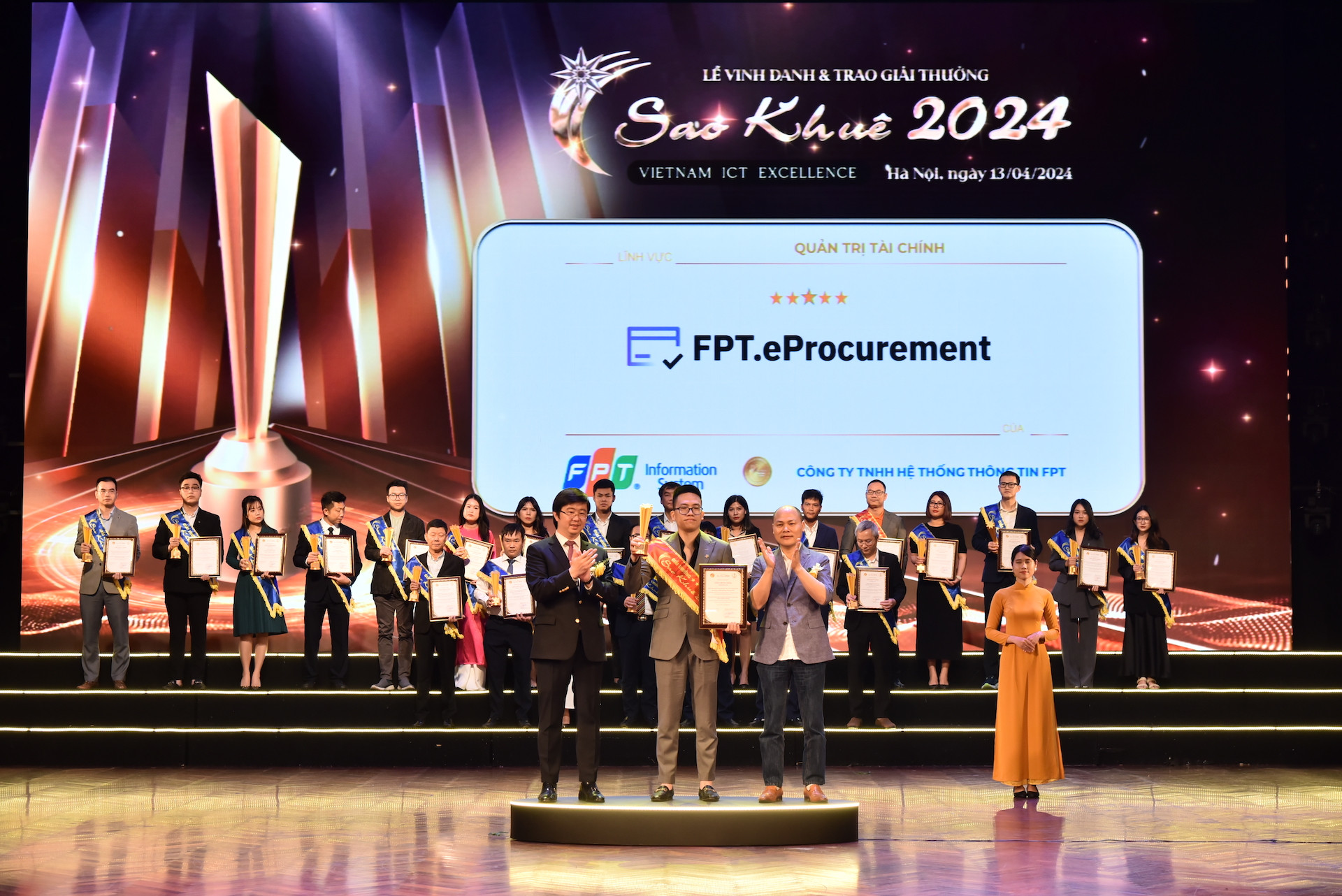 xep hang 5 sao phan mem quan ly mua sam tap trung fpteprocurement.jpg