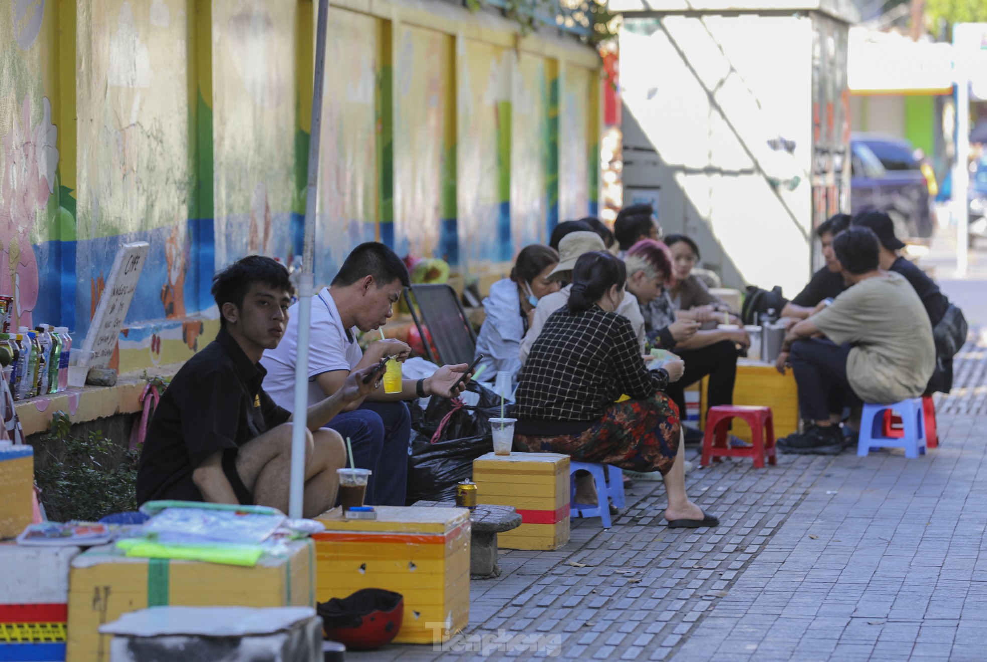 Los residentes de la ciudad de Ho Chi Minh sufren un calor de 40 grados (foto 6)