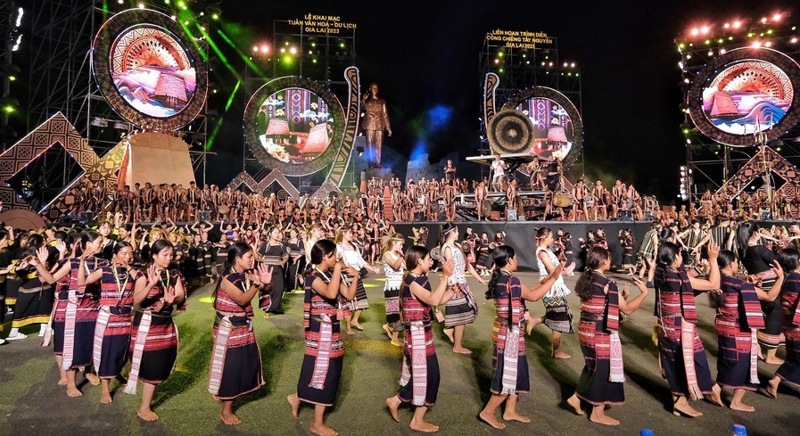ザーライ省でのタイグエン銅鑼の演奏がベトナム記録を樹立、写真1