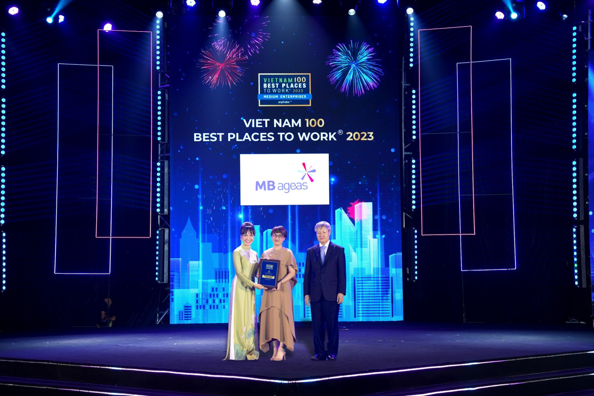 MB Ageas Life Insurance was honored in the top 100 best places to work in Vietnam 2023 image 1