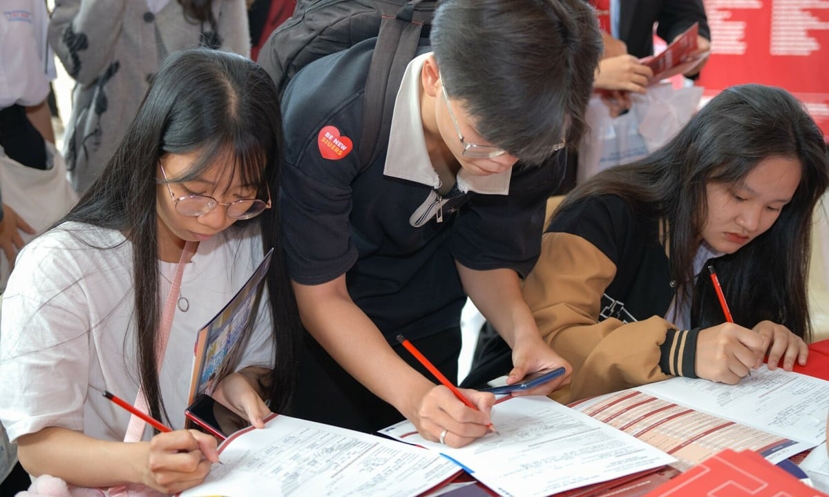 De nombreuses écoles utilisent un score standard de 6 points par matière.