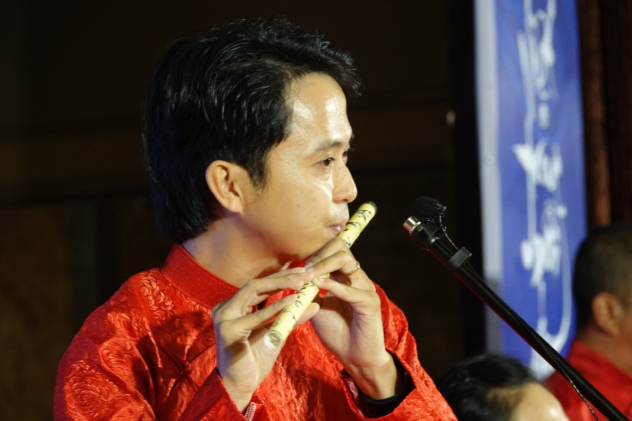 Hải Phượng, Tăng Thành Nam chơi đàn tranh, đàn violin bằng sứ - Ảnh 4.