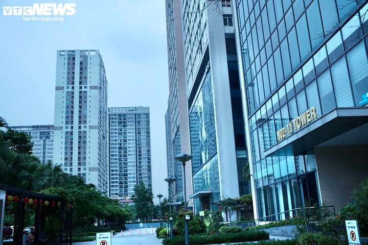 Los precios de los apartamentos en el centro de las grandes ciudades siguen aumentando (Foto: Cong Hieu).