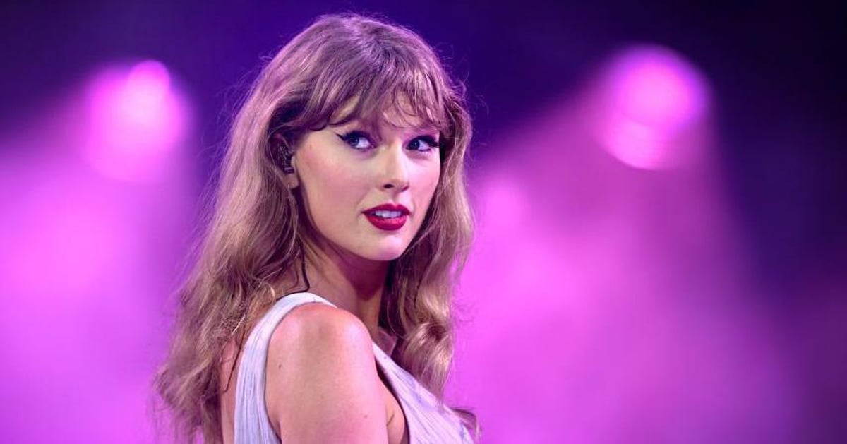 Taylor Swift được cảnh sát hộ tống 'đèn xanh', nội bộ Chính phủ Anh tranh cãi