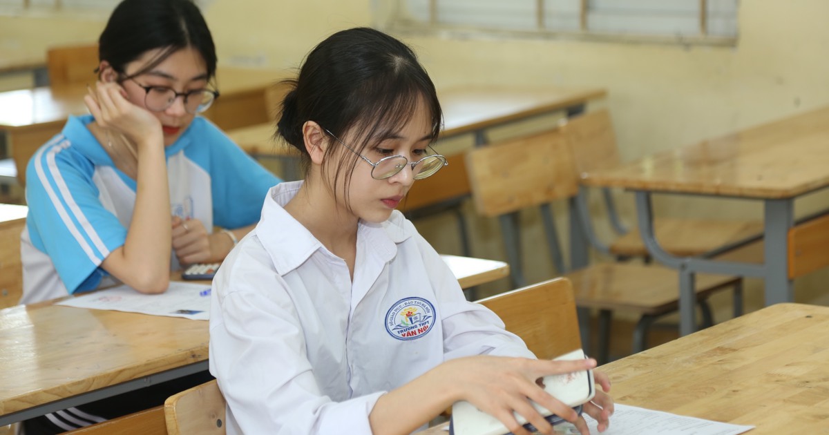 Hanoi assigns more than 100 additional quotas for grade 10