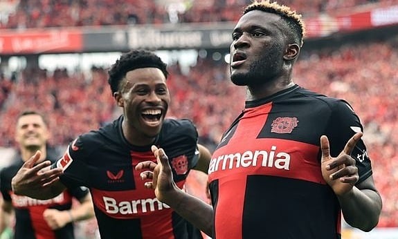 Leverkusen lần đầu vô địch Bundesliga