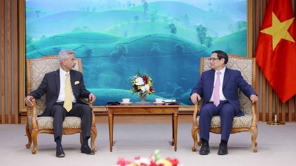 India wishes to continuously promote the Comprehensive Strategic Partnership with Vietnam.