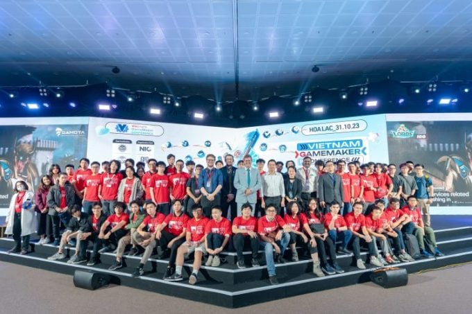 Studierende und Dozenten des BUV-Programms für Game Design und Programmierung auf der Vietnam National Game Industry Forum Conference 2023. Foto: BUV