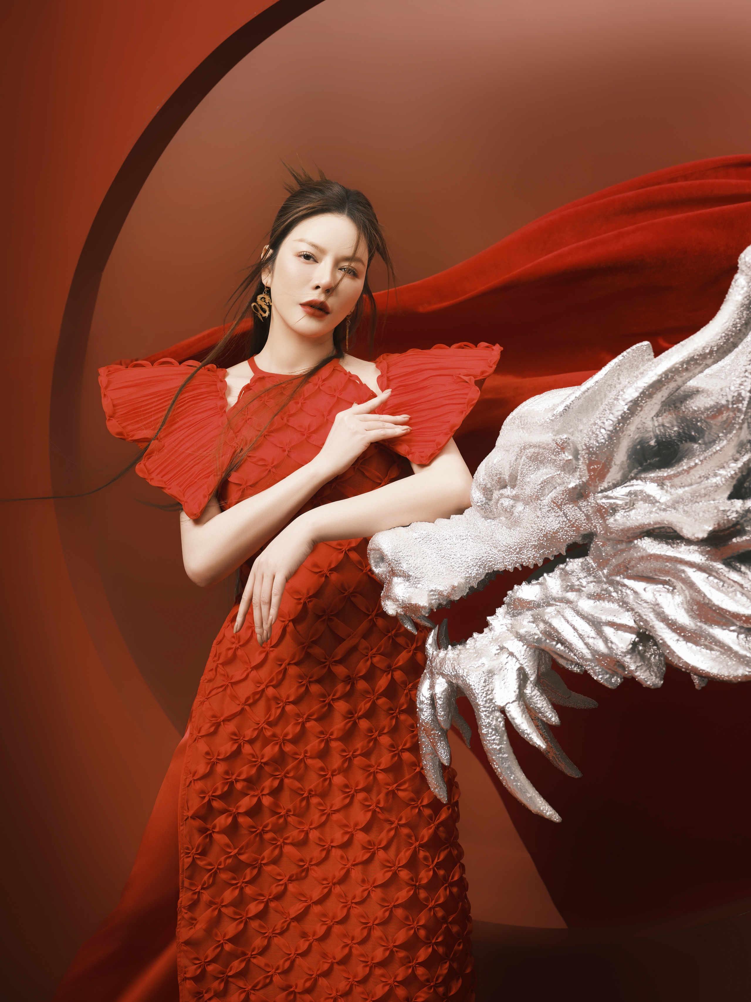 Lý Nhã Kỳ: Hồi trẻ tôi hiếu thắng, giờ bớt tham vọng lại- Ảnh 6.