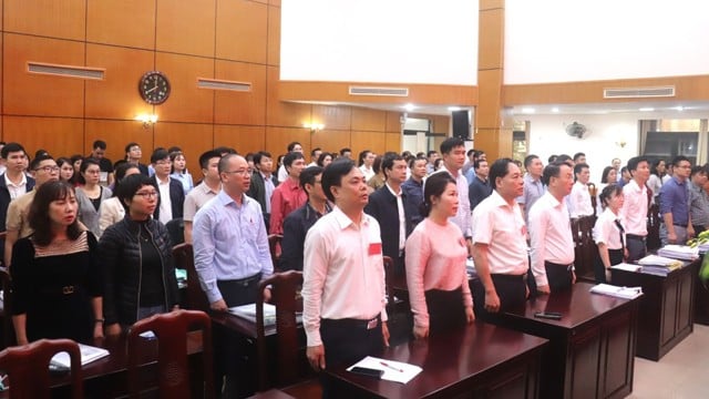 103 candidates participated in the test and examination to become civil servants of the City.