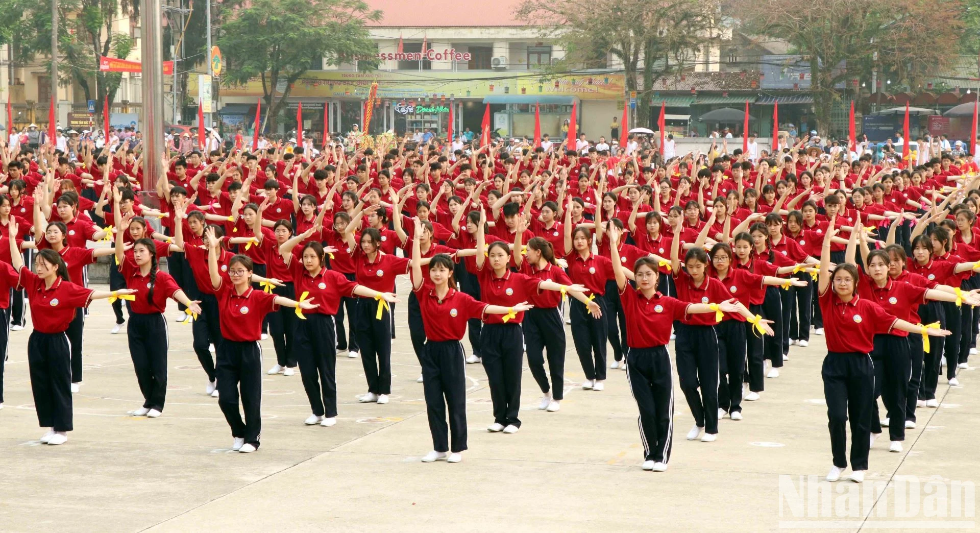 [Foto] Fast 2.000 Athleten treten beim 11. Phu Dong Sports Festival in der Provinz Tuyen Quang im Jahr 2024 an. Foto 4