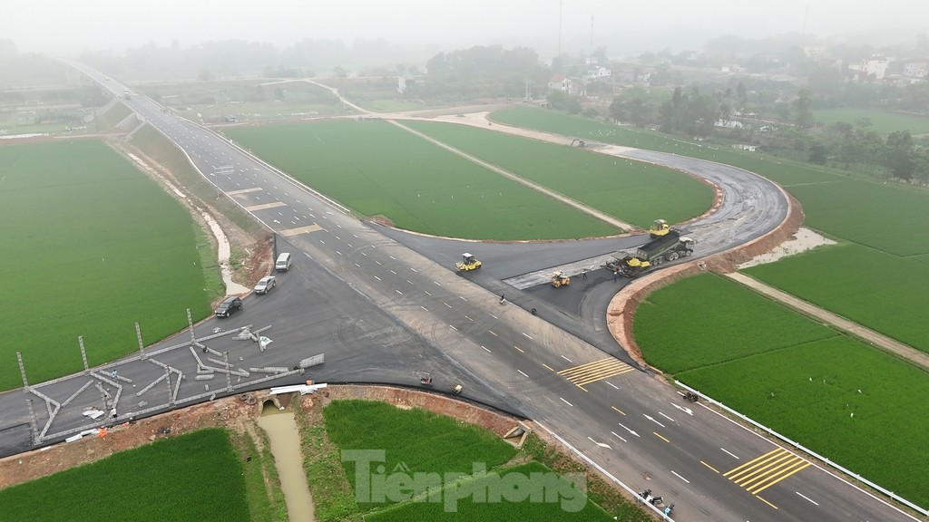 ハノイ首都圏とバクザンを結ぶ総工費約2000億ドンの路線が開業前に完成 写真10