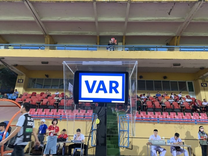 VAR sẽ được áp dụng cho 4 trận ở vòng 1 V-League 2023/2024.