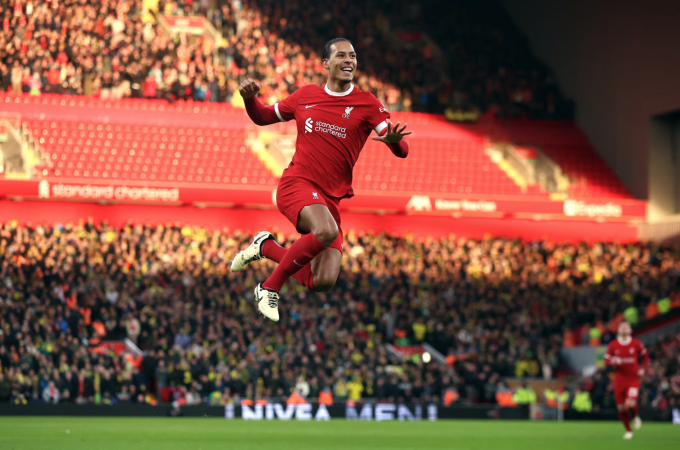 Van Dijk celebrates after scoring Liverpool's fourth goal. Photo: Reuters