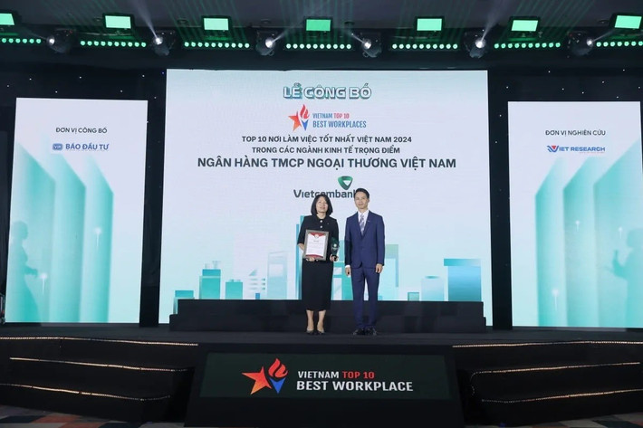 Vietcombank ติดอันดับนายจ้างที่ชื่นชอบและสถานที่ทำงานที่ดีที่สุดในปี 2024