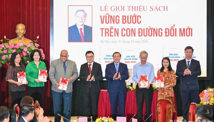 Lancement du livre « Toujours sur la voie de l'innovation » du regretté Secrétaire général Nguyen Phu Trong