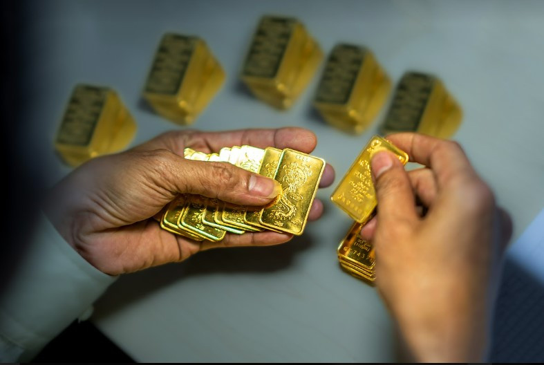 gold 16 8.jpg