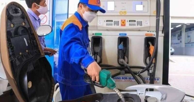 Ciudad Ho Chi Minh crea un equipo de inspección para implementar facturas electrónicas para cada venta minorista de gasolina