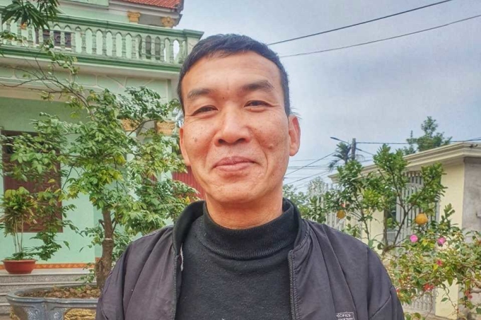 Ông Lương, người nhảy xuống sông cứu nữ tài xế mắc kẹt trong ôtô đang chìm dưới sông. Ảnh: NVCC
