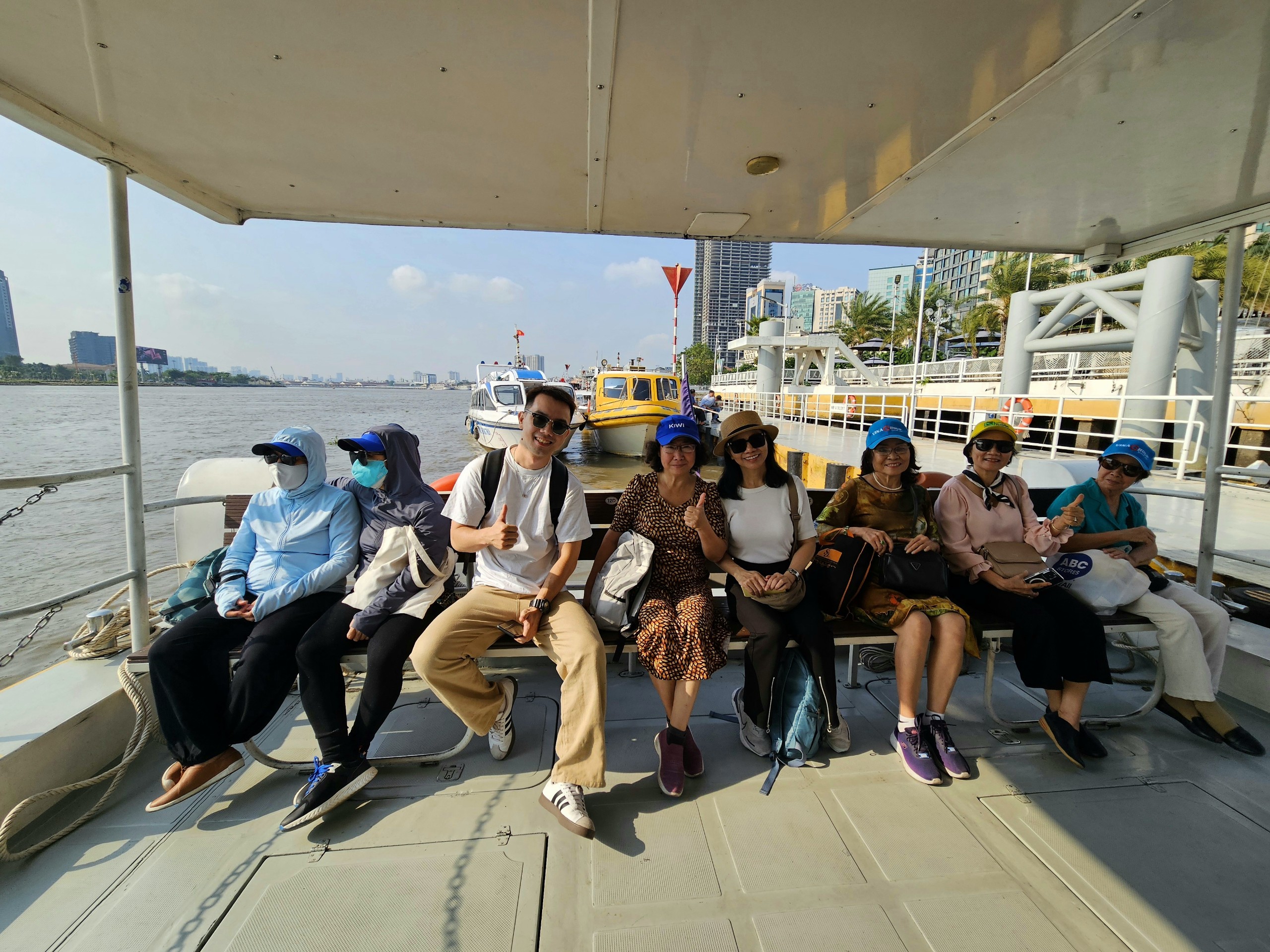 Bất ngờ với tour kích cầu du lịch ở TP HCM - Ảnh 3.