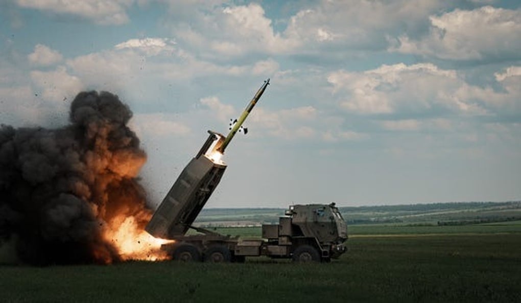 Nga khắc chế hỏa thần HIMARS, Ukraine căng mình phá trận địa pháo binh - 1