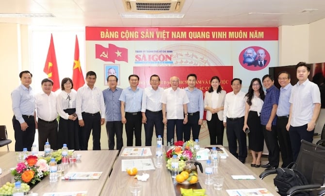 Soutenir le bureau de représentation de l'Agence de presse de Ho Chi Minh-Ville à Hanoi pour rendre le travail plus pratique, image 2