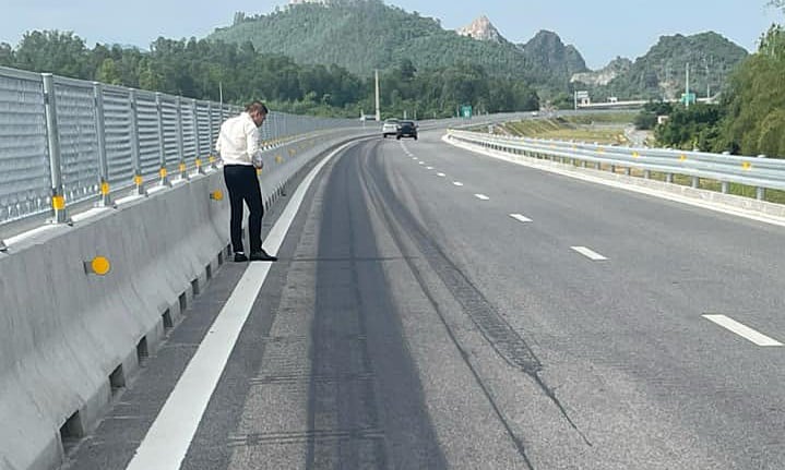 Se sospecha que hay un derrame químico en la autopista Nghi Son-Dien Chau